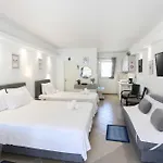 Billy's Luxury In *