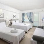 Billy's Luxury In Hotel