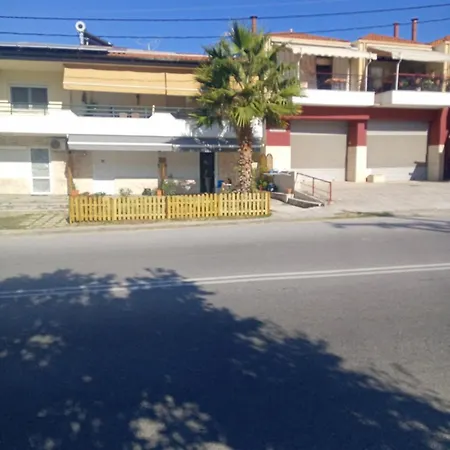 Billy's Luxury In فندق كريوبيجي