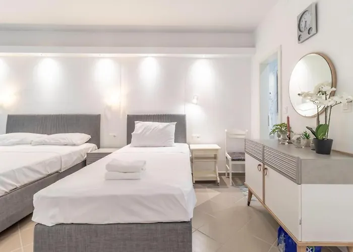 Billy's Luxury In * Kriopigi