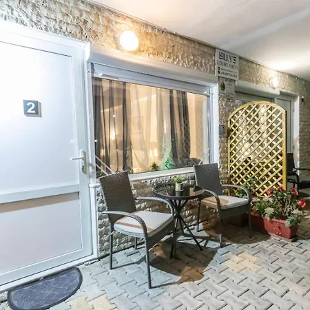 Hotel Billy's Luxury In *