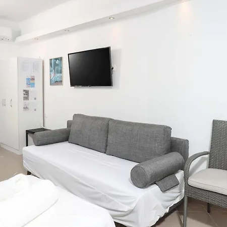 Billy's Luxury In