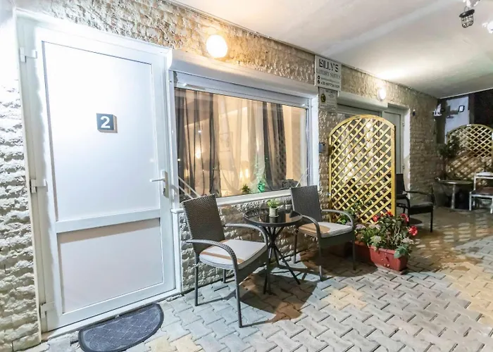 Otel Billy's Luxury In *