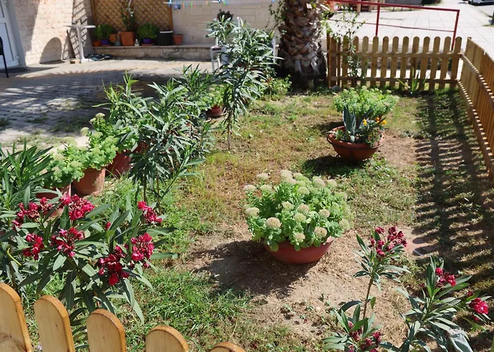 Otel Billy's Luxury In *